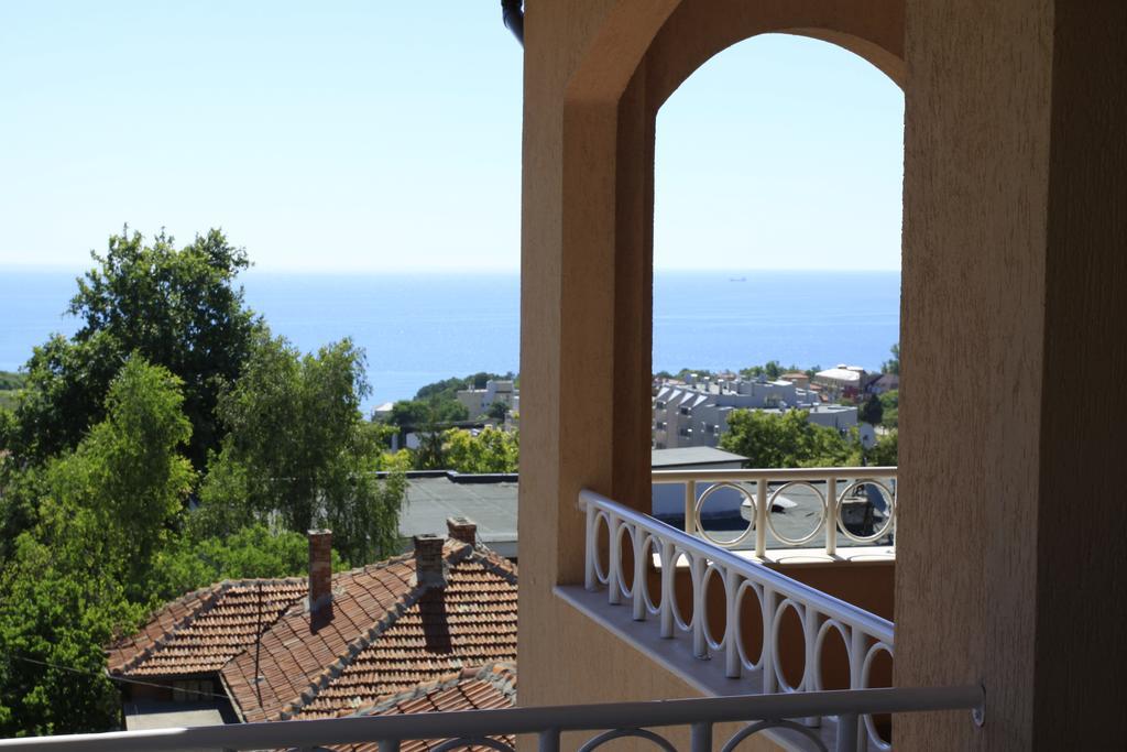 Byala Home Apartment Complex エクステリア 写真