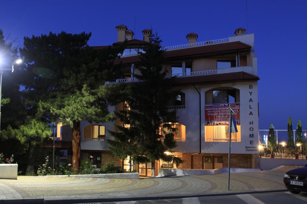 Byala Home Apartment Complex エクステリア 写真