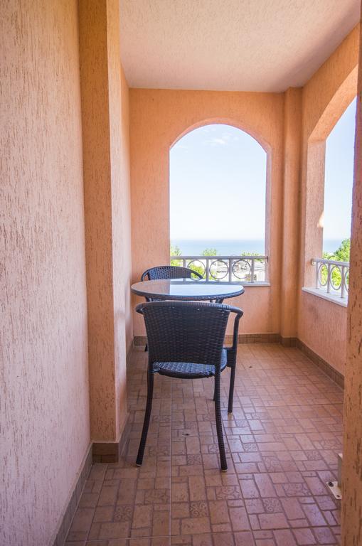 Byala Home Apartment Complex エクステリア 写真