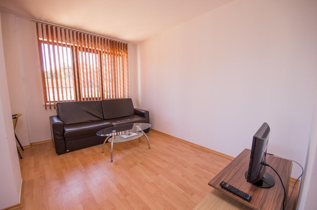 Byala Home Apartment Complex エクステリア 写真