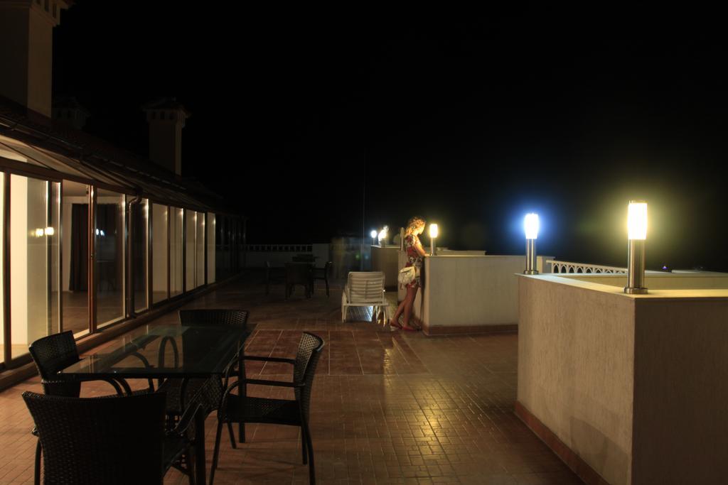 Byala Home Apartment Complex エクステリア 写真